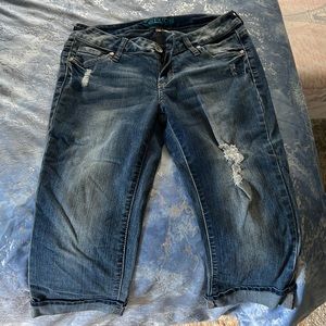 Womens capris jeans